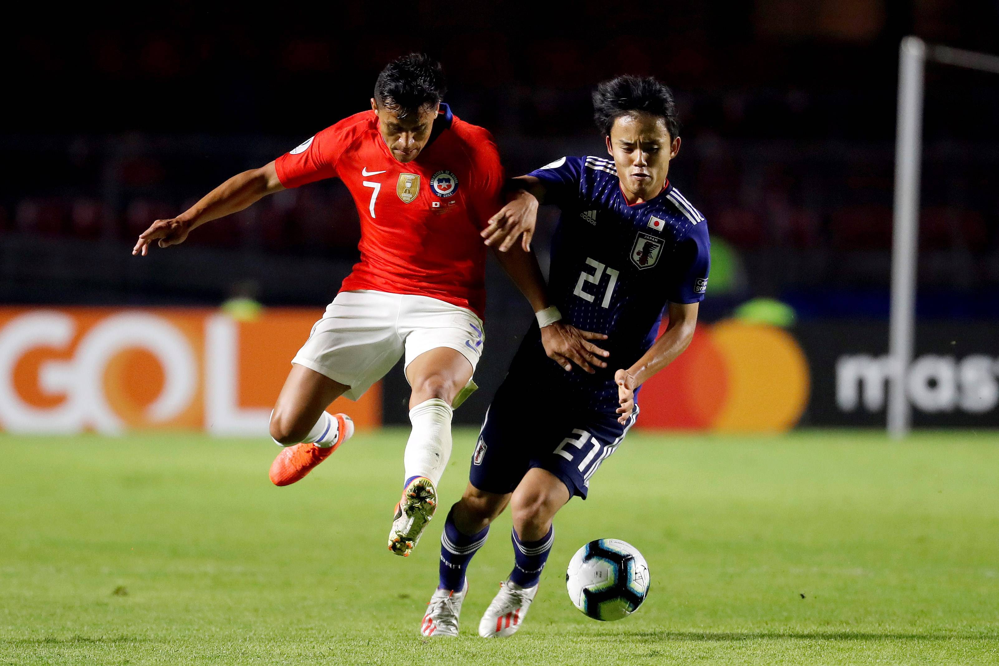 阿根廷球员赴希腊参加篮球比赛,实现国际交流 阿根廷球员赴希腊参加篮球比赛,实现国际交流