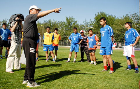 爱体育官方网站-雷恩队员备战梅斯,积极备战