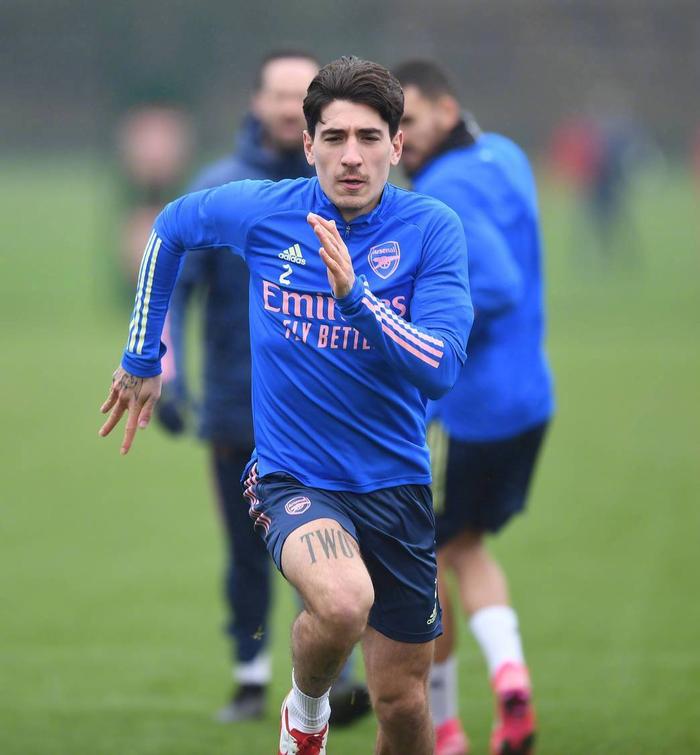 雷恩队员备战梅斯,积极备战 雷恩队员备战梅斯,积极备战