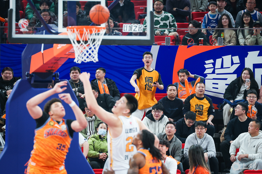 爱体育官方网站-阿尔梅里亚主场告捷，重返胜轨