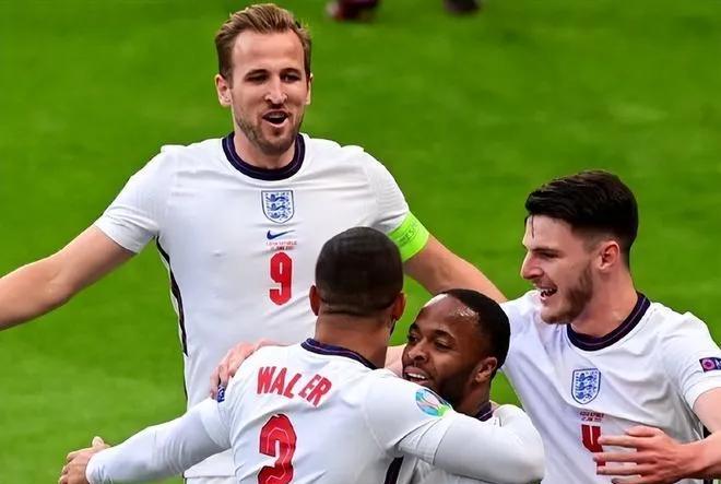 爱体育-精彩!欧预赛比赛中球员创造了无数惊喜瞬间