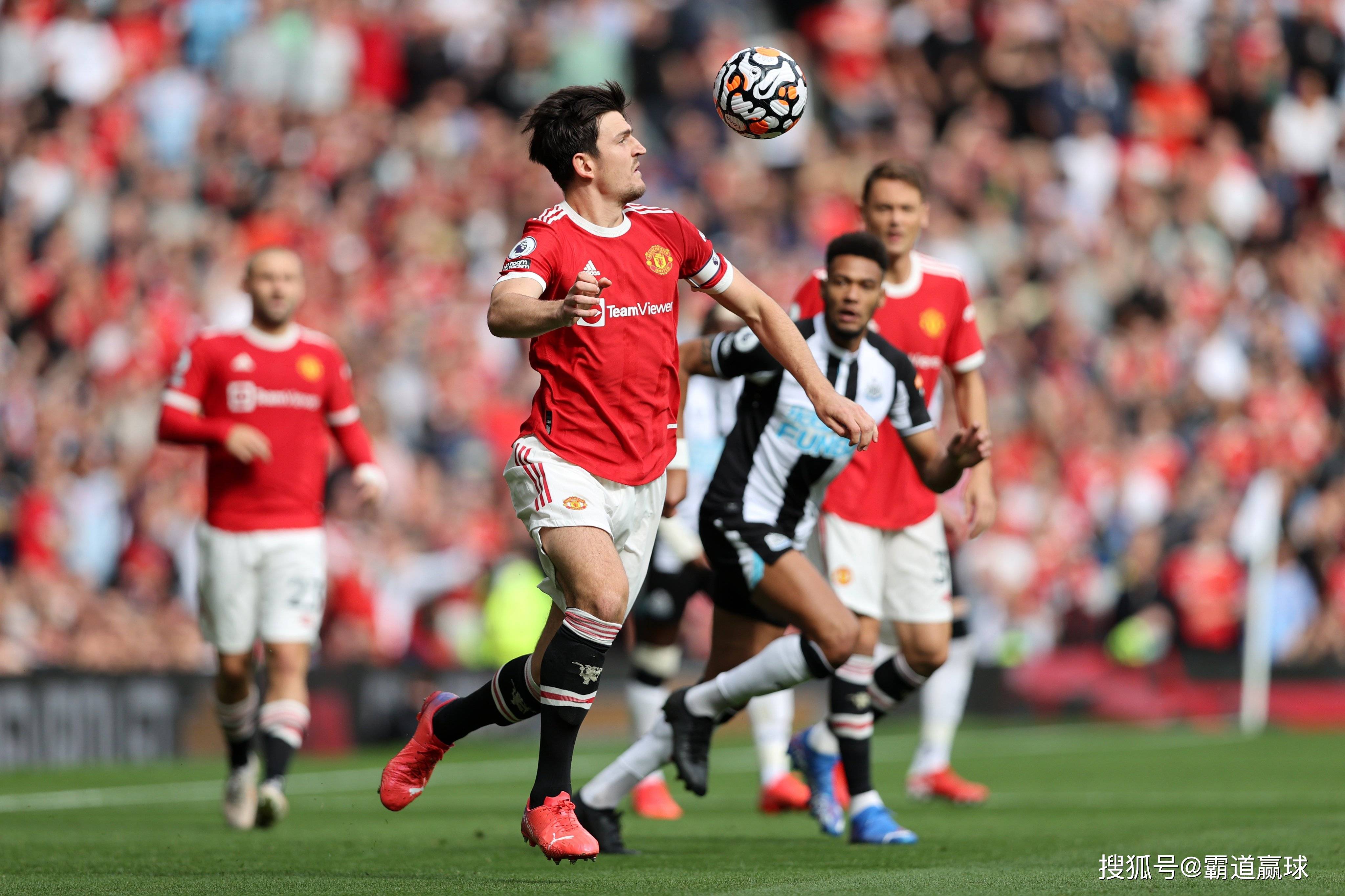 爱体育官方网站-曼联客场大比分输球,让球迷倍感失望