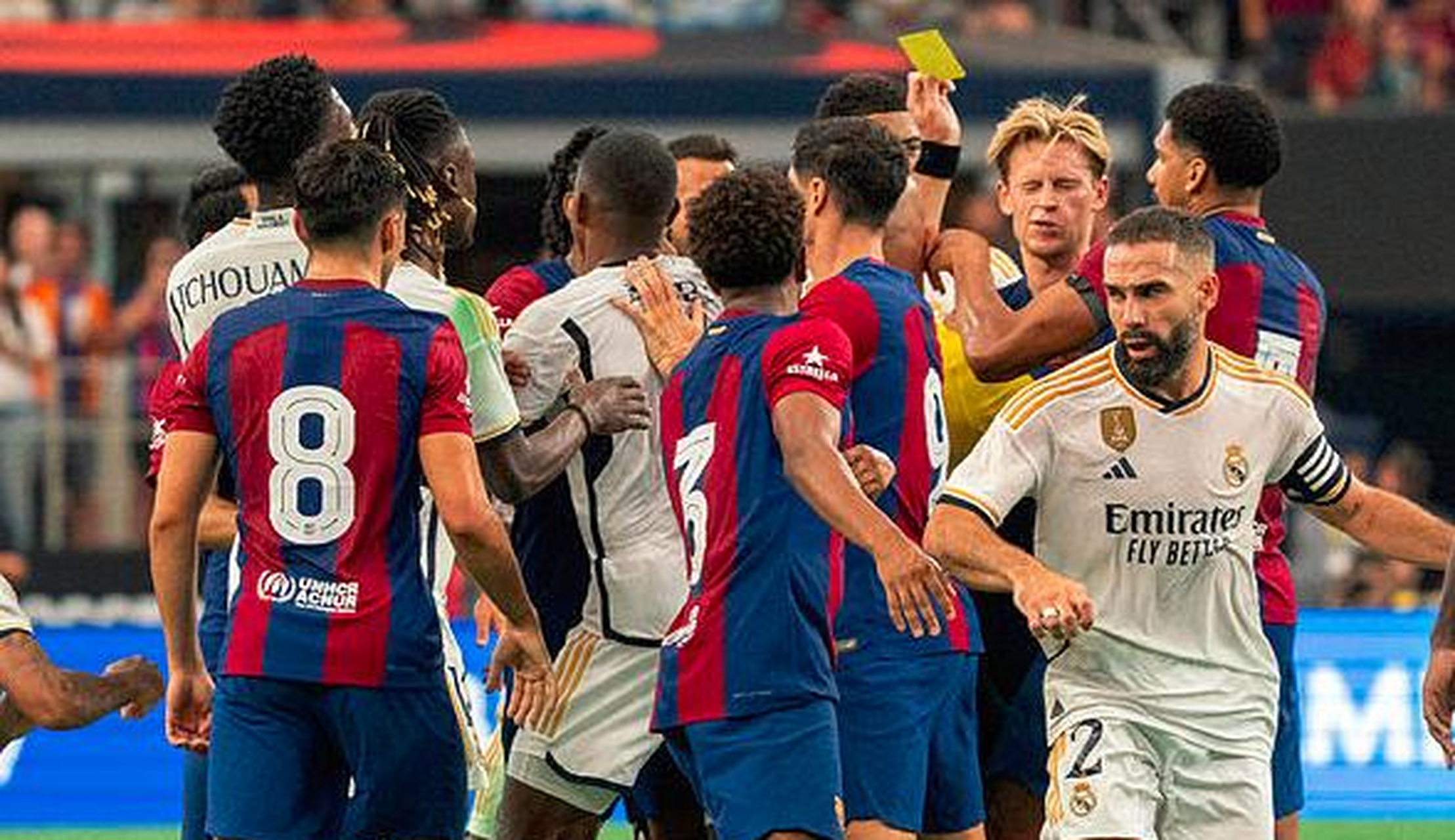 足球盛宴!欧洲赛场上的精彩对决引人瞩目 足球盛宴!欧洲赛场上的精彩对决引人瞩目