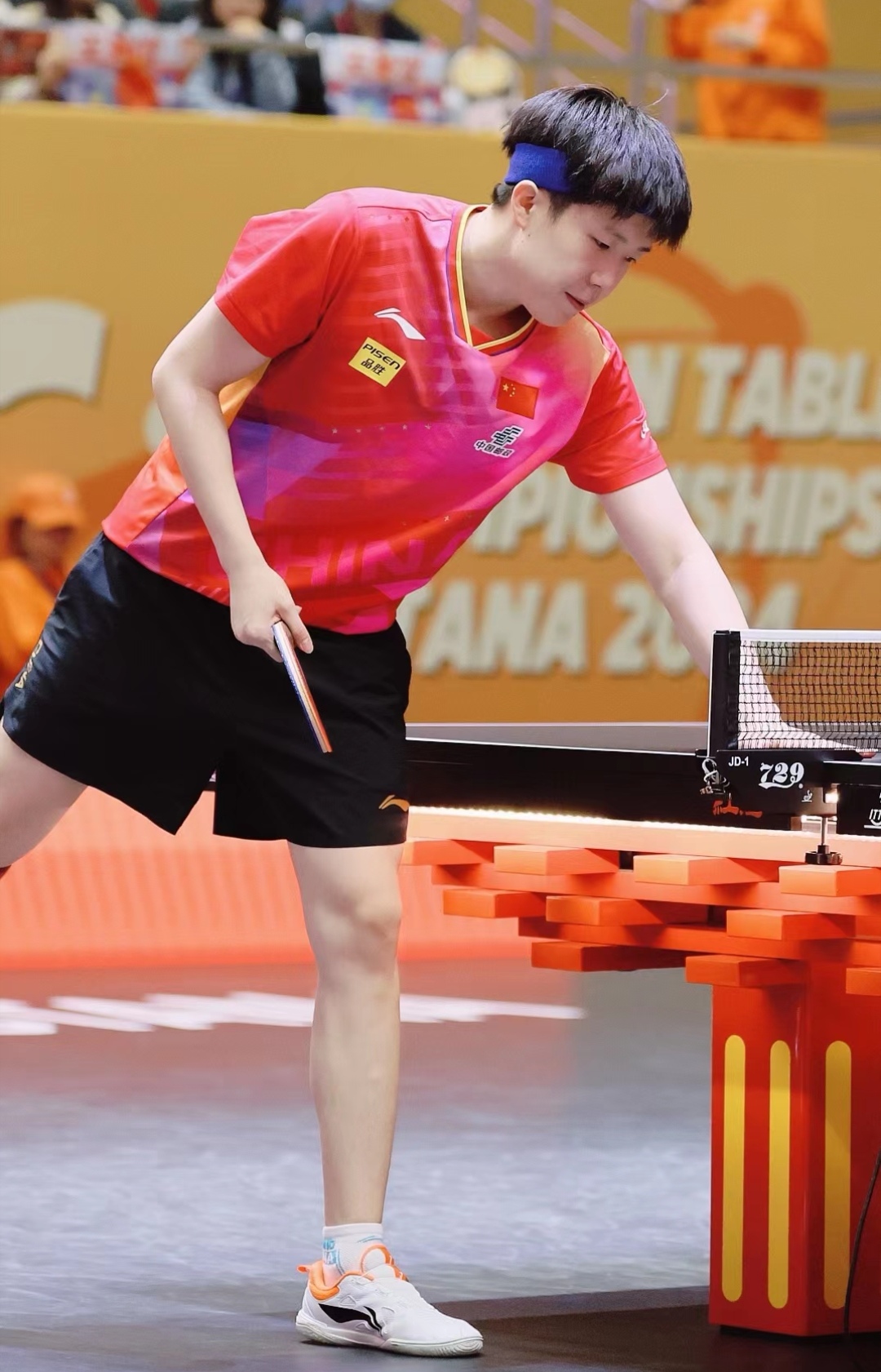 欢腾足球盛事:女队选手尽情拼搏! 欢腾足球盛事:女队选手尽情拼搏!