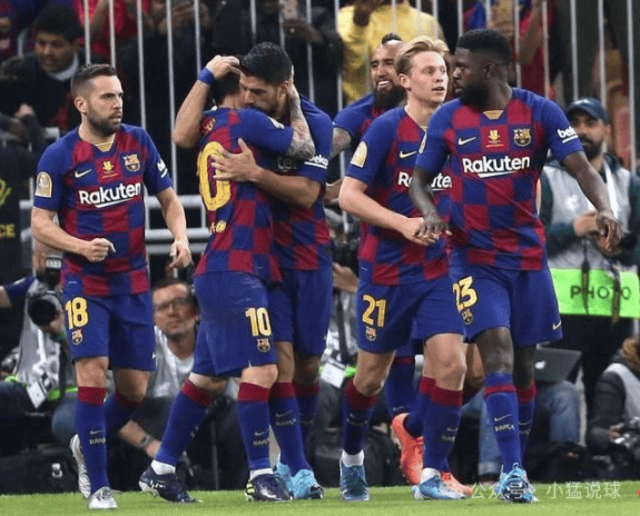 爱体育官方网站-西甲劲旅踏入新赛季,巴塞罗那雄心勃勃欲夺冠