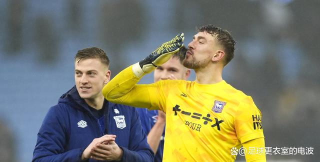 爱体育-阿斯顿维拉主场平局,继续保持稳定