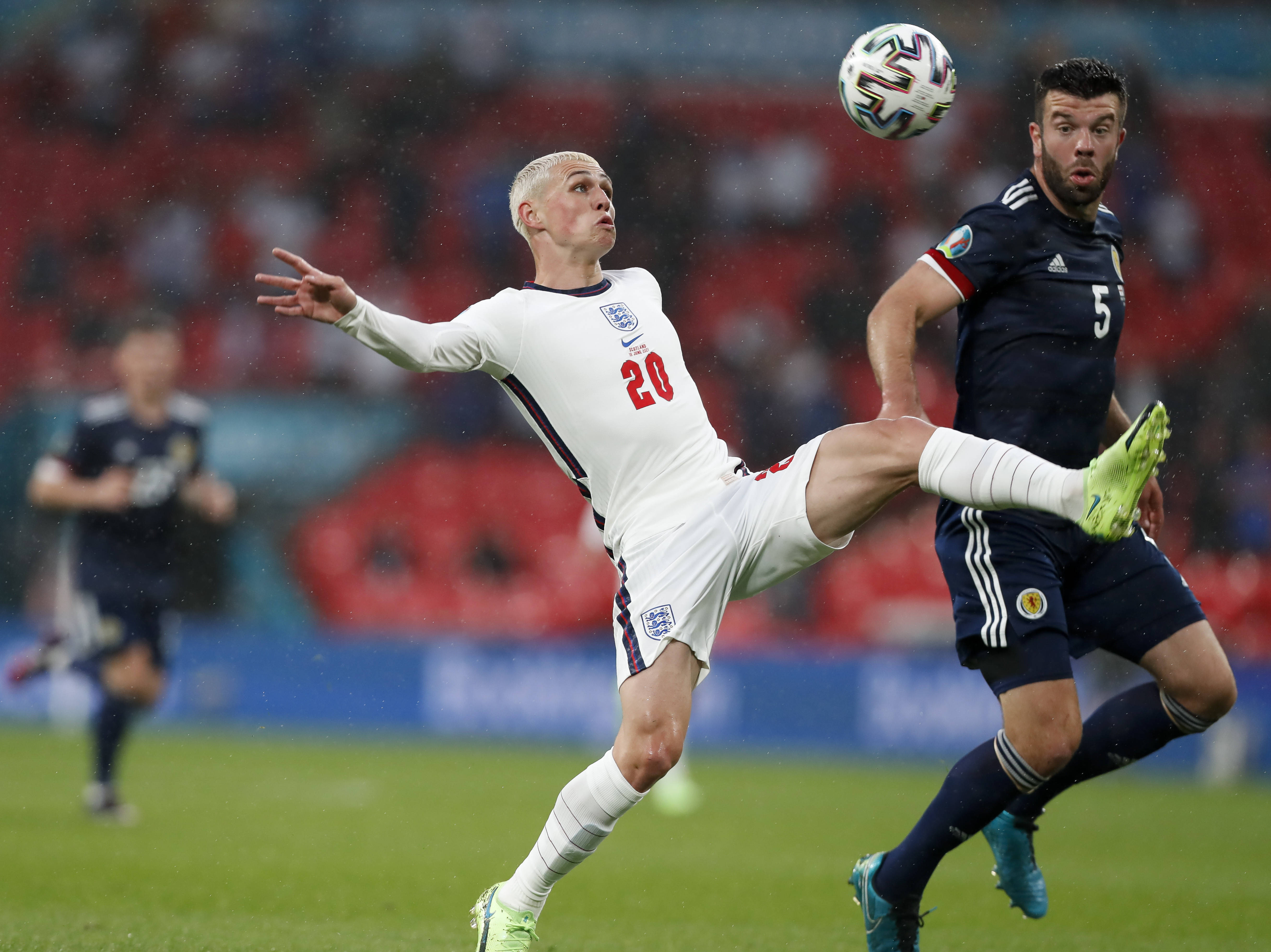 爱体育官网-匈牙利前锋表现出色,受到欧洲豪门关注