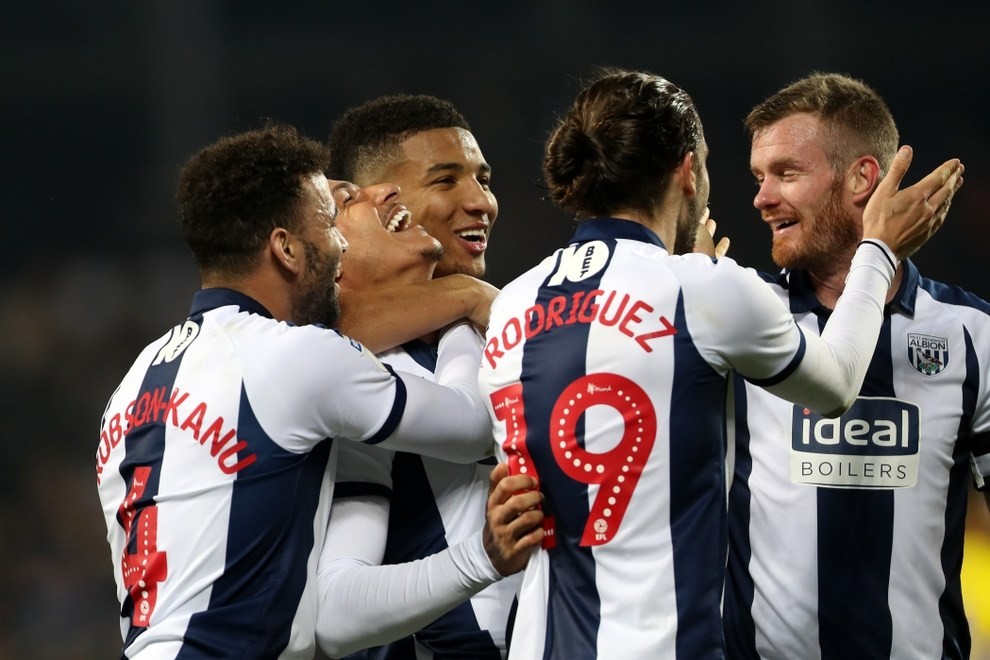 斯旺西城2-1力克布里斯托城,河床2-1逆转拉努斯 斯旺西城2-1力克布里斯托城,河床2-1逆转拉努斯