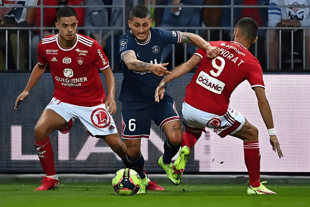 爱体育官网-霍芬海姆不敌里昂,客场0:2惨败积分难得一分