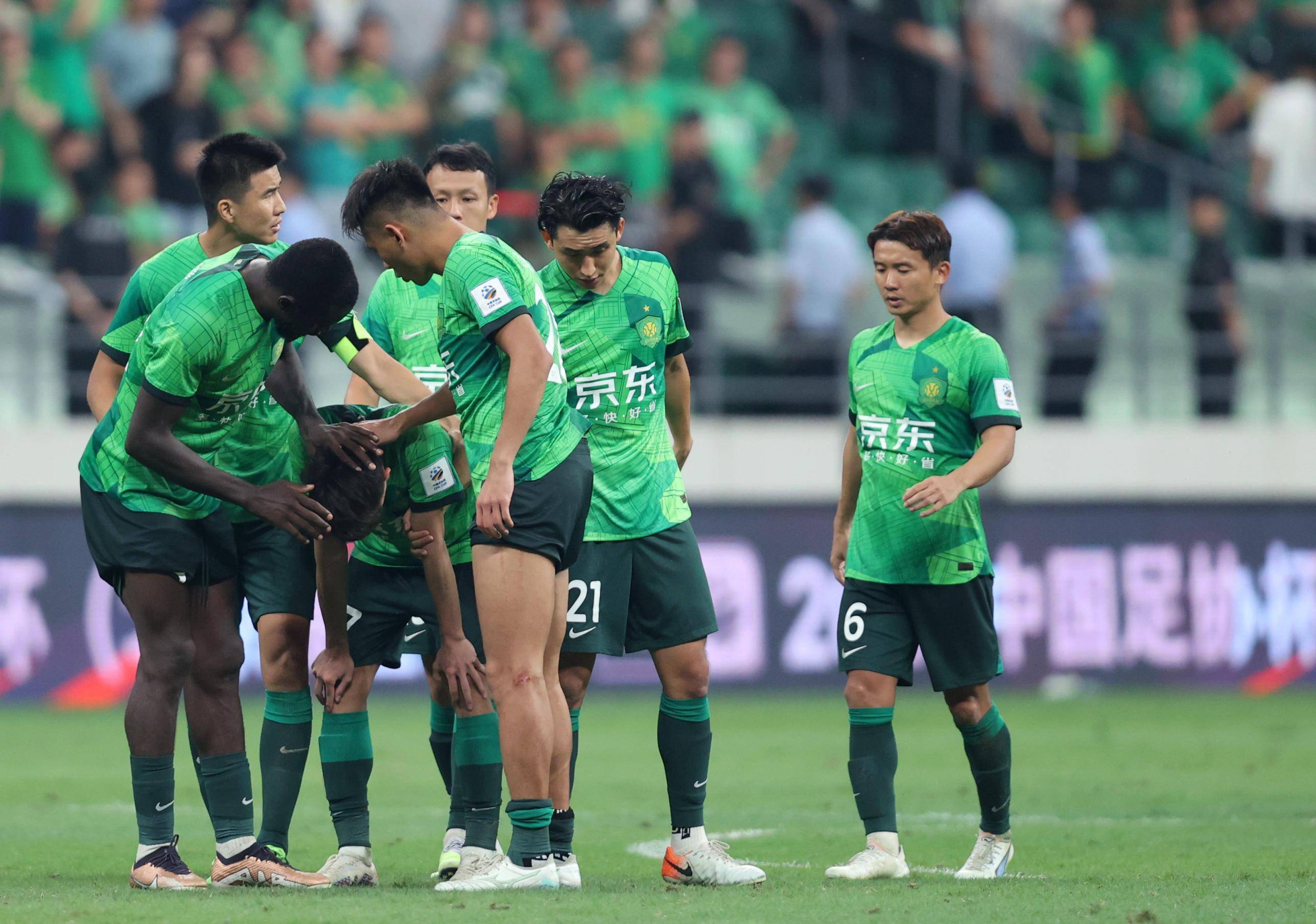 中国球队力争上游,拼尽全力冲击亚冠金杯 中国球队力争上游,拼尽全力冲击亚冠金杯