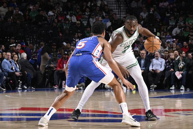 爱体育官方网站-快船逆袭击败黄蜂，绿军接连战胜人