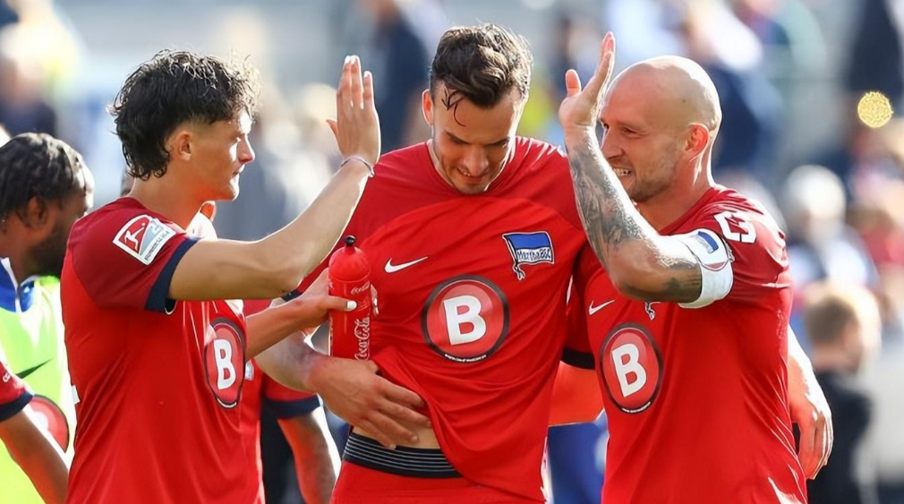 柏林赫塔主场胜出,展现强大实力 柏林赫塔主场胜出,展现强大实力