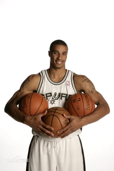 乔治希尔防守贡献显著,终结对手连胜 乔治希尔防守贡献显著,终结对手连胜