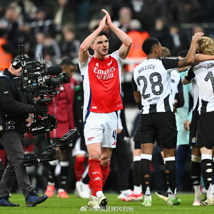 阿森纳2-1击败沃特福德,保持不败势头 阿森纳2-1击败沃特福德,保持不败势头