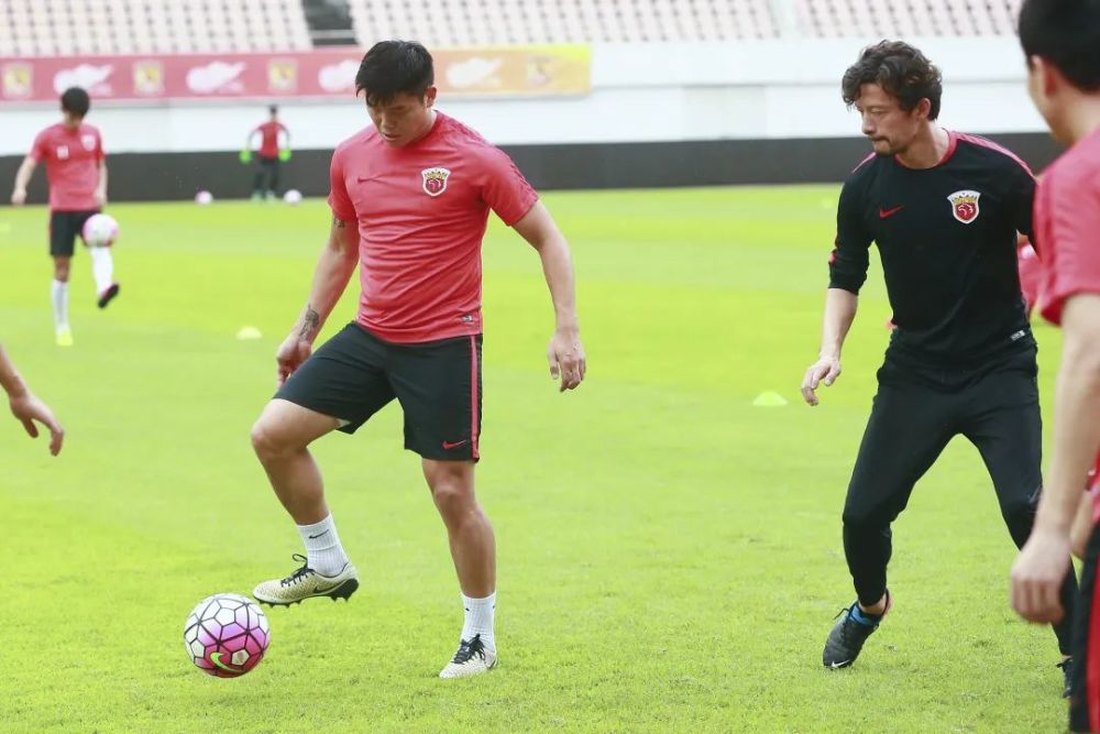 上海绿地申花意气风发,意气风发 上海绿地申花意气风发,意气风发