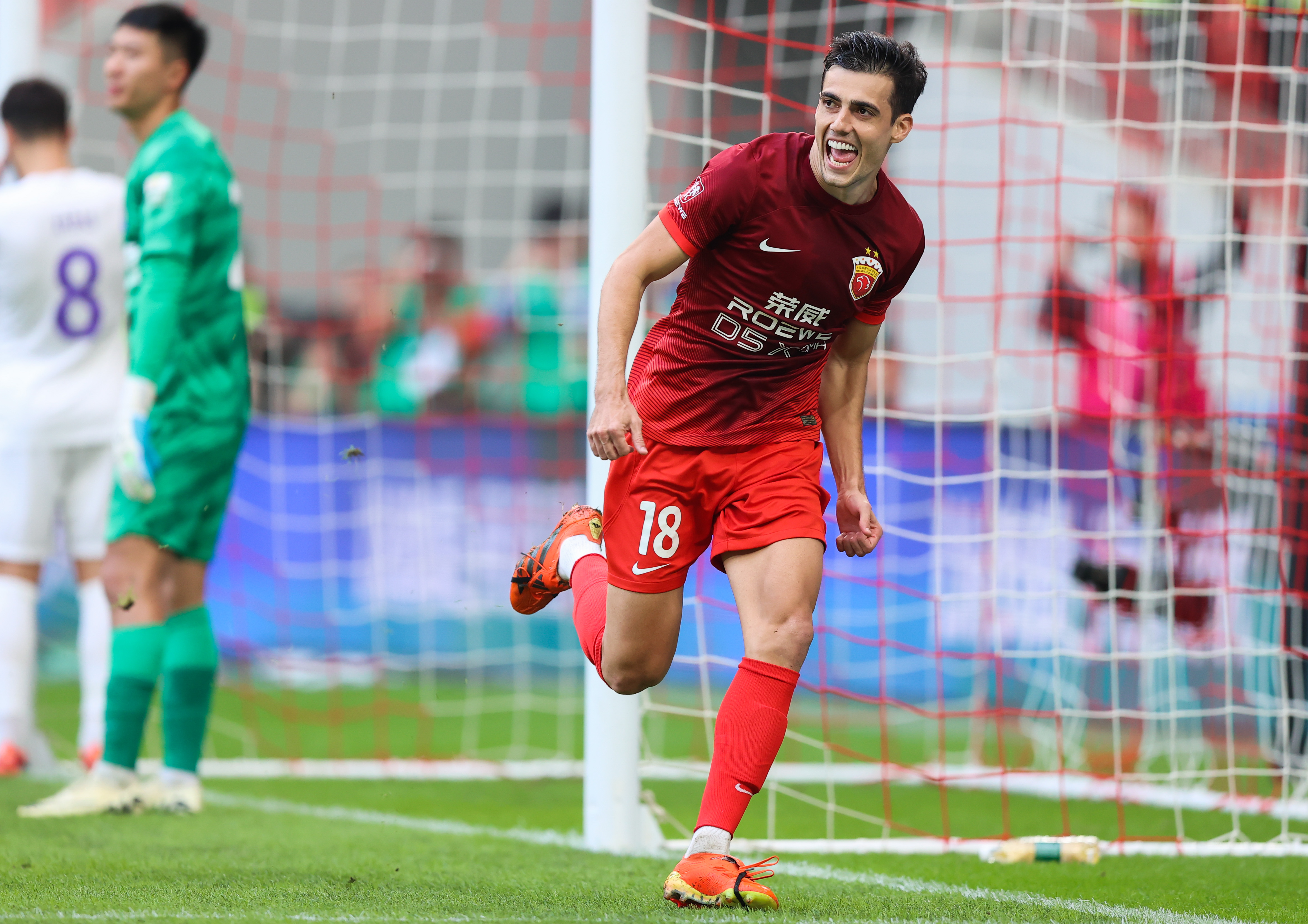 上海绿地申花客场3-1大胜湖南卫视金州