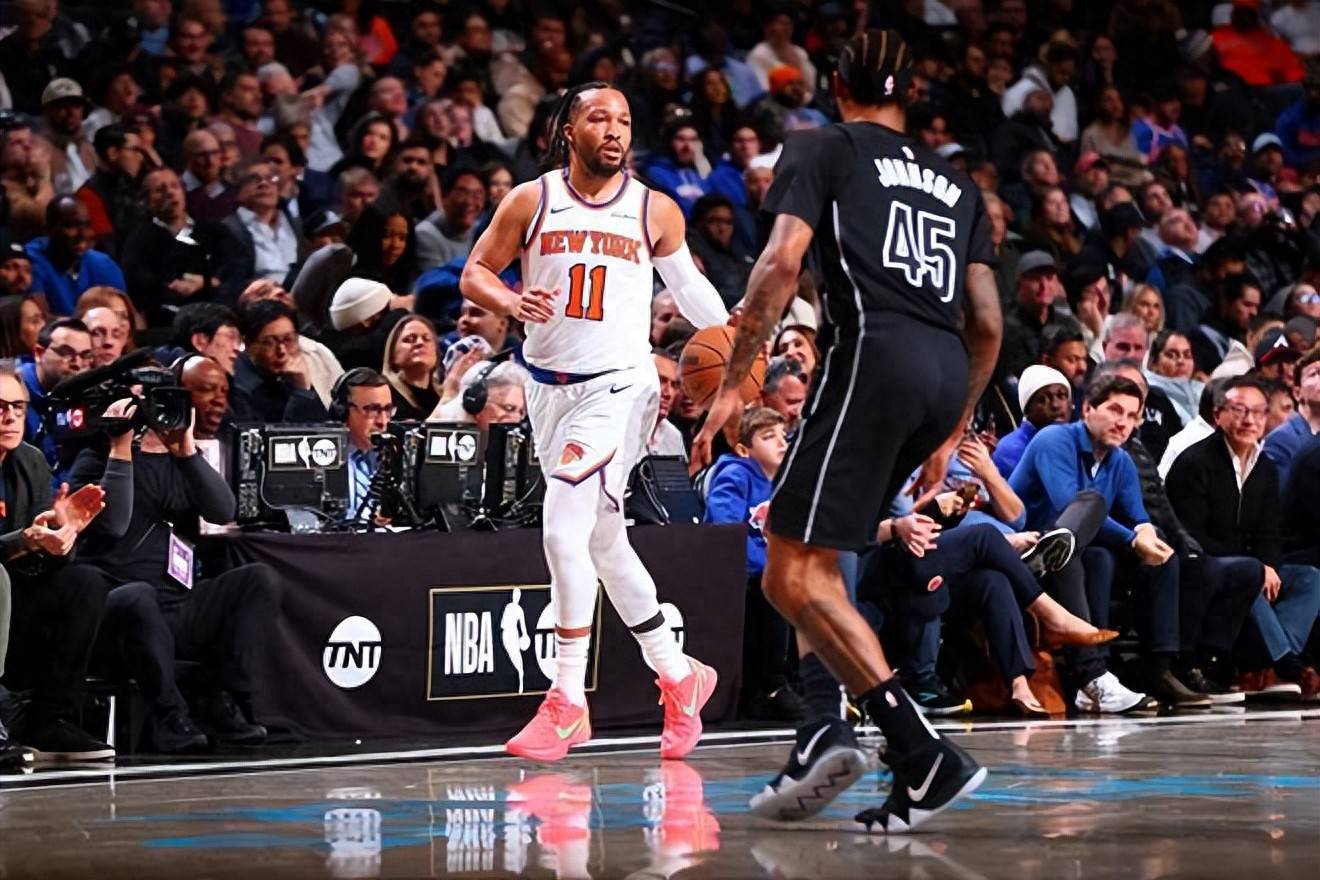 老鹰士气高涨,周密计划令球队获得胜利 老鹰士气高涨,周密计划令球队获得胜利