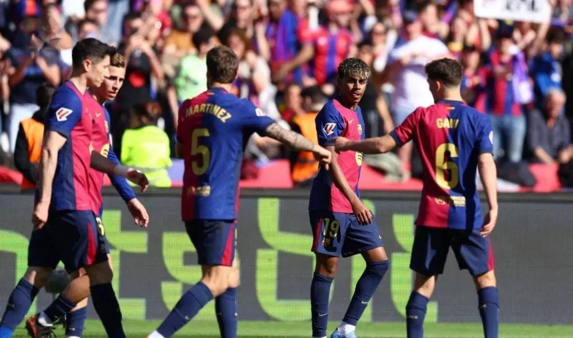 瓦伦西亚遭遇失利,积分榜下滑 瓦伦西亚遭遇失利,积分榜下滑