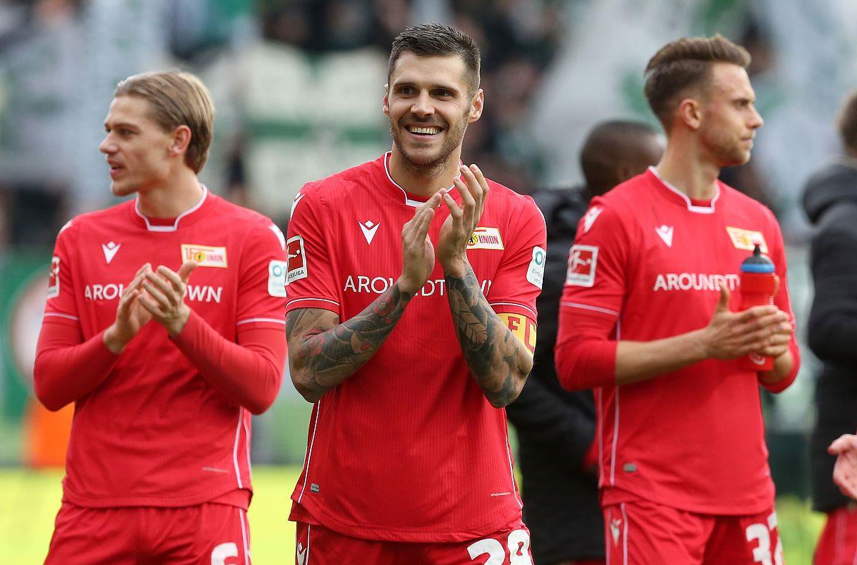 爱体育官网-柏林联合队壮志凌云,击败强力对手赢得胜利