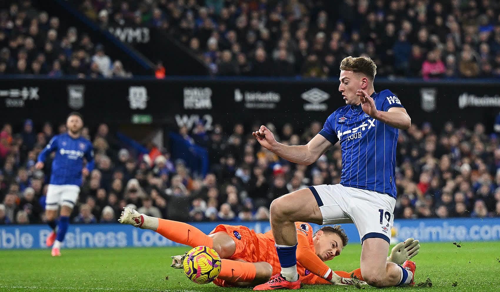 切尔西豪门状态!英超风波再掀巅峰 切尔西豪门状态!英超风波再掀巅峰