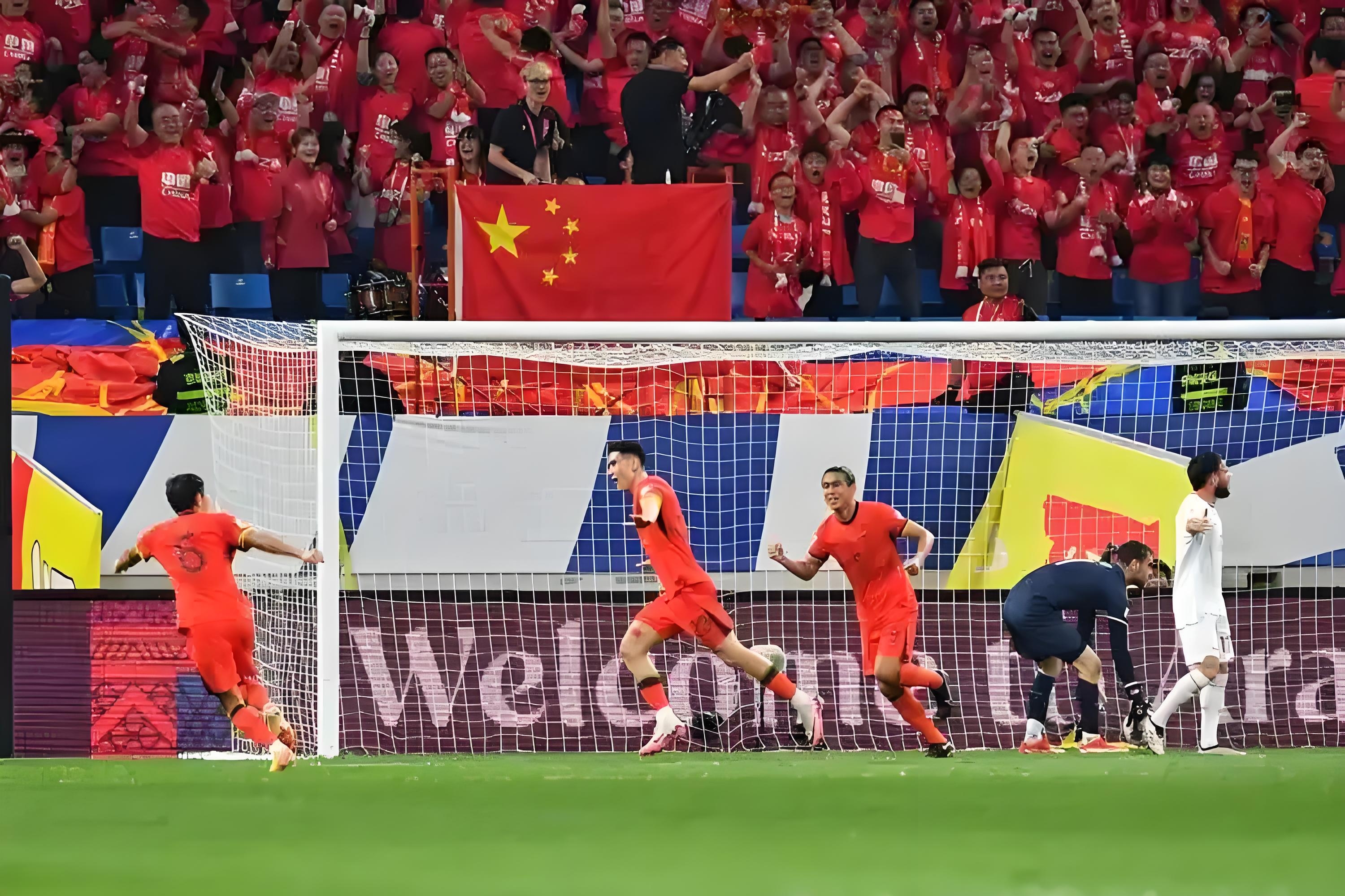 瑞典队在关键比赛中取得胜利 瑞典队在关键比赛中取得胜利