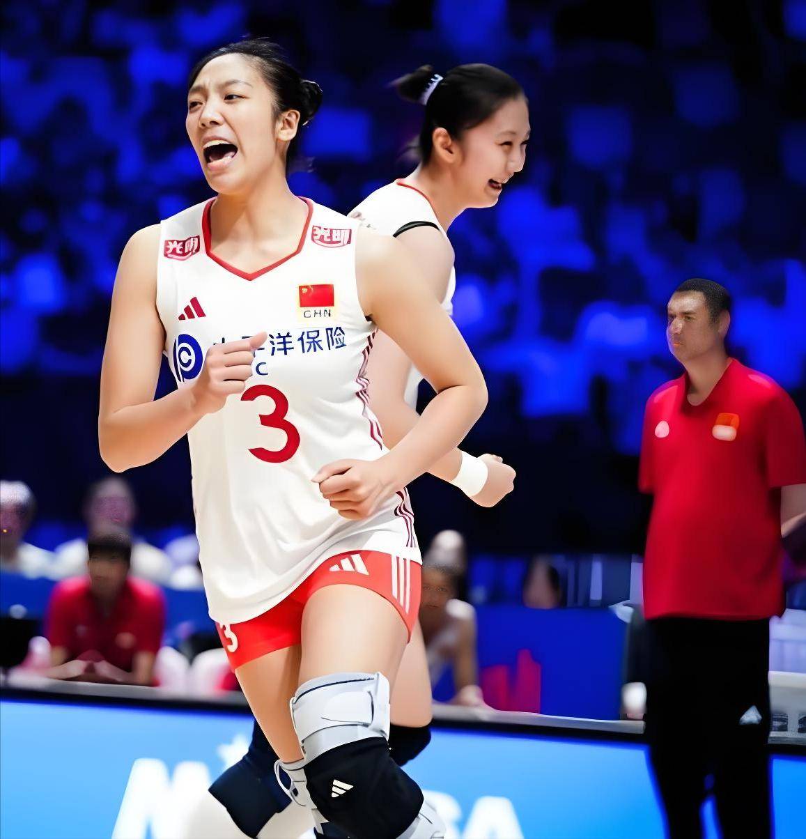 爱体育官方网站-女排比赛抢眼,队员表现抢镜