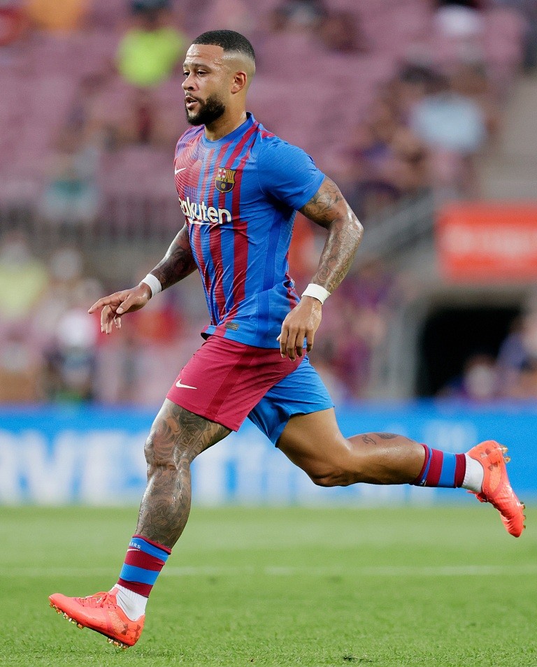 重庆力帆坚持拼搏,球队锋线进攻连连取得进球 重庆力帆坚持拼搏,球队锋线进攻连连取得进球