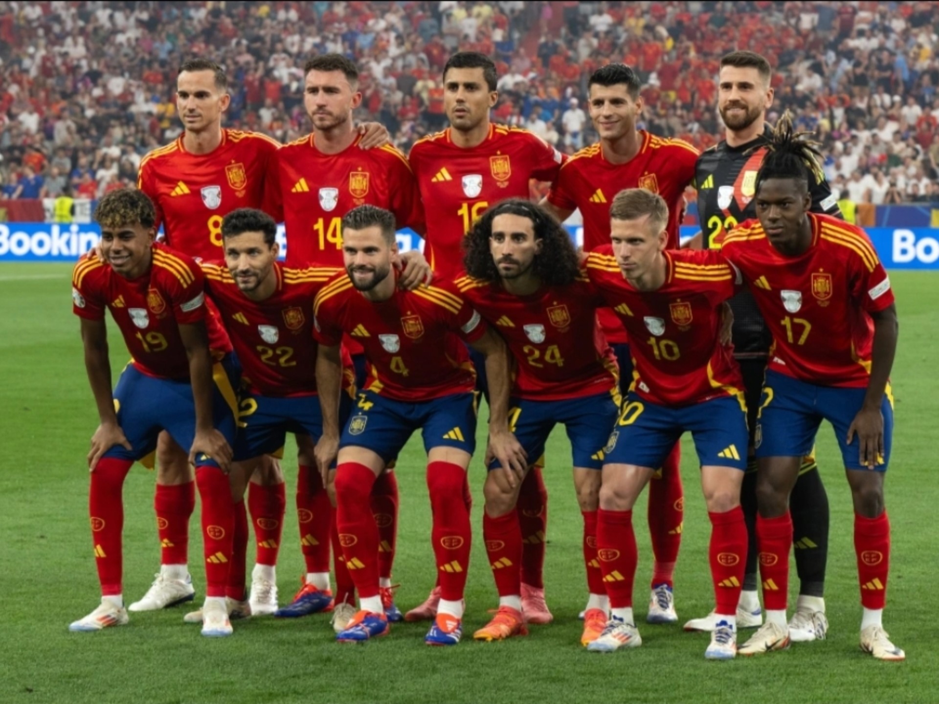 爱体育官方网站-欧洲国家队争夺胜利，燃烧激情