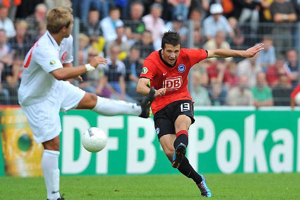 柏林赫塔主场击败汉诺威,取得全胜积分 柏林赫塔主场击败汉诺威,取得全胜积分